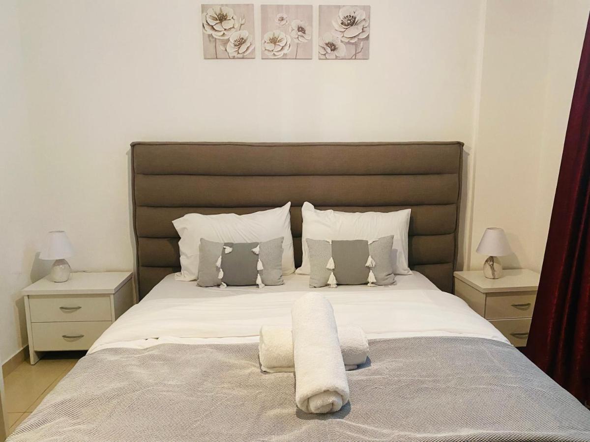 Apollo 2-Br Apt In Larnaca Exterior photo